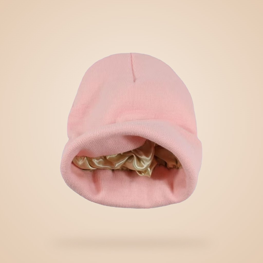 Bonnet en maille doublé satin